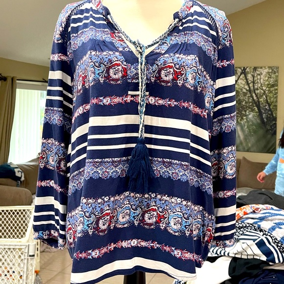 Tops - Beautiful Long sleeve Top